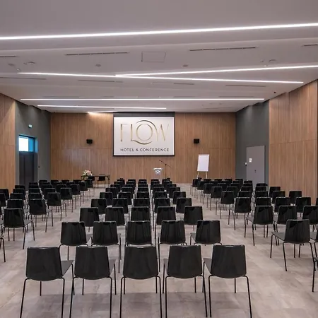 Flow & Conference Hotel 4*