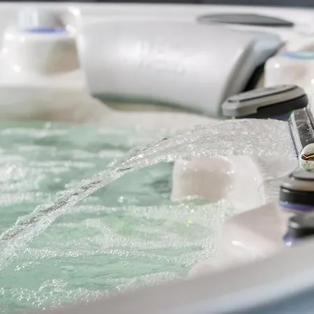 Ξενοδοχείο Flow & Conference 4*