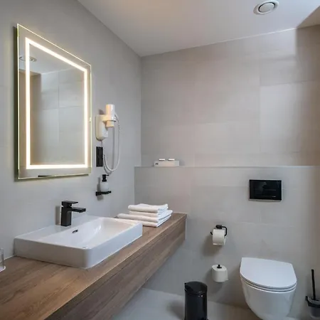 Flow & Conference Hotel Inárcs