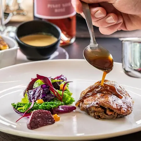 Flow & Conference Hotel Inárcs