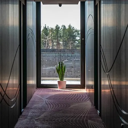 Flow & Conference Hotel 4*