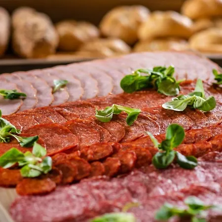 Hotel Flow & Conference 4*