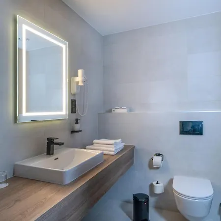 Flow & Conference 4*