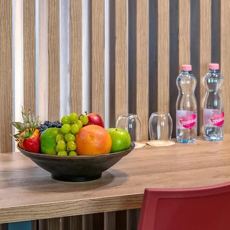 Flow & Conference Hotel Inárcs