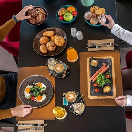 Hotel Flow & Conference 4*