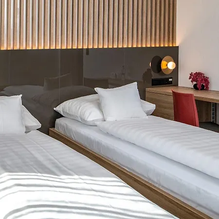 Flow & Conference 4*