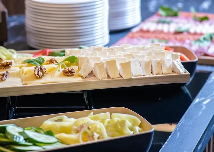 Flow & Conference 4*