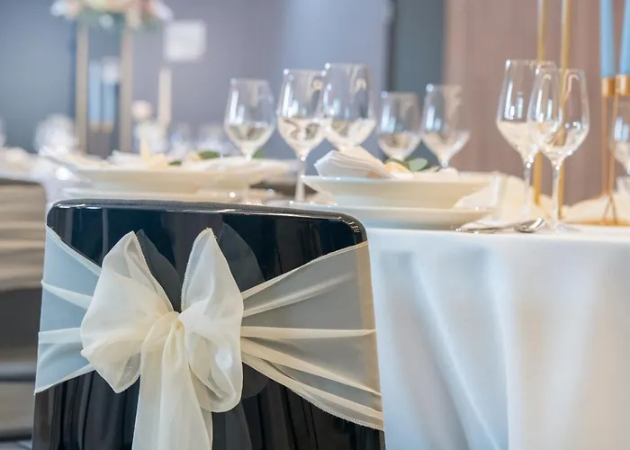 Hotel Flow & Conference